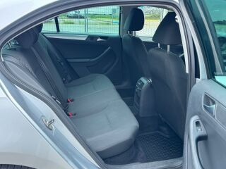 Volkswagen Jetta 1.6 77kW