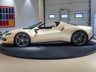 Ferrari 296 GTS 2.9 V6 610kW