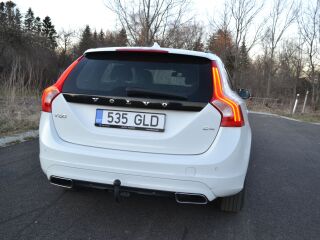 Volvo V60 D4 2.0 133kW