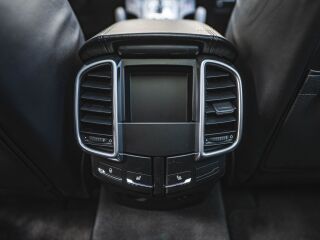 Porsche Cayenne Turbo 4.8 V8 368kW
