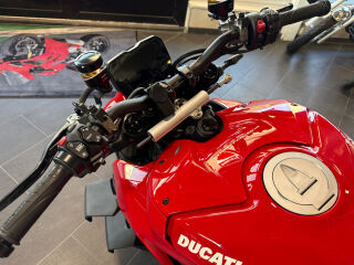 Ducati Streetfighter V4 V4 153kW
