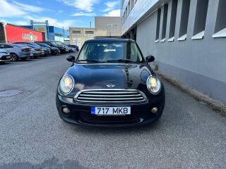 MINI Cooper D 2.0 82kW