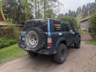 Nissan Patrol 4.2 R6 Toyota 1HDT 123кВ