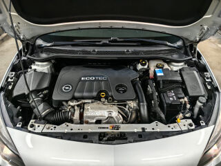 Opel Astra 1.6 81kW