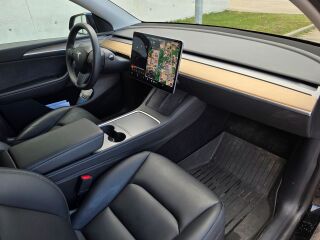 Tesla Model Y Shadowline Long Range AWD 368kW