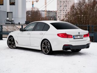 BMW M550 3.0 R6 294kW