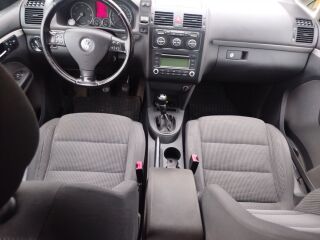 Volkswagen Touran 2.0 103kW