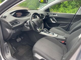 Peugeot 308 Allure 1.5 96kW