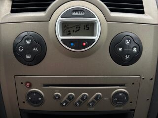 Renault Megane 1.6 82кВ