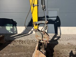 Neuson EZ 80 PERKINS 36кВ
