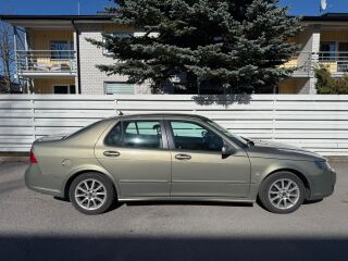 Saab 9-5 2.3 R4 2.3 T 136kW