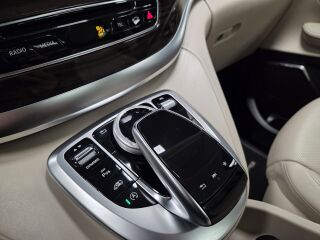 Mercedes-Benz V 300 Avantgarde LONG 4Matic 2.0 176kW
