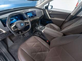 BMW iX xDrive 40 240kW