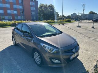Hyundai i30 1.4 73kW