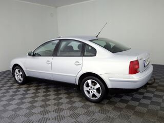 Volkswagen Passat Comfortline ATM 2.5 TDI 110kW