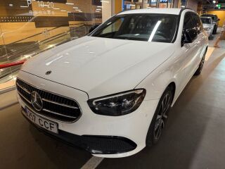Mercedes-Benz E 200 T Modell facelift Night paket 118kW