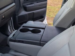 Toyota Tundra 4.6 V8 231kW