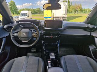 Peugeot 2008 Allure Pack 100kW