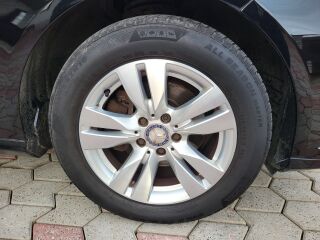 Mercedes-Benz E 220 T Elegance BlueEfficiency 2.1 R4 CDi 125kW