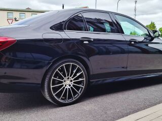 Mercedes-Benz E 220 2.0 143kW