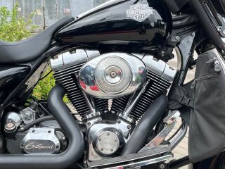 Harley-Davidson Electra Glide bagger V2