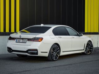 BMW 730 xDrive Facelift M-Pakett 3.0 195кВ