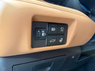 Toyota Highlander Premium 2.5 140кВ