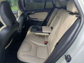 Volvo V60 D3 Momentum 2.0 R5 120кВ