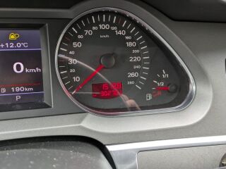 Audi A6 Avant Quattro 3.0 V6 TDI 155kW