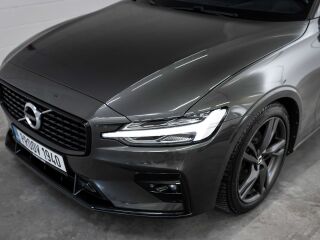 Volvo V60 R-Design 2.0 D4 140кВ