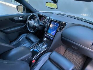 Infiniti QX70 3.0 175kW