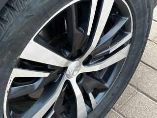 Peugeot 3008 GT LINE 1.5 96kW