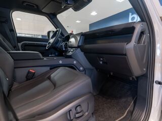 Land Rover Defender X-Dynamic SE 3.0 MHEV 183kW