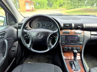 Mercedes-Benz C 200 Elegance 1.8 120kW