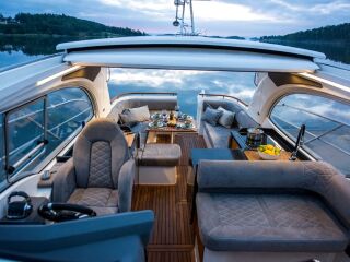 Marex 360 CABRIOLET CRUISER 2 x Bravo3 Mercury Diesel SD 2x270hp + Joystick Axius premium
