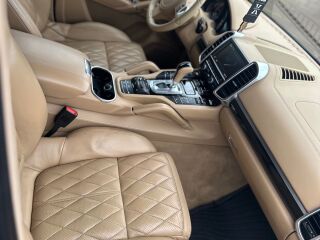 Porsche Cayenne 3.0 180кВ