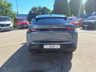 Peugeot 3008 Business Hybrid 145 e-DCS6 1.2 107кВ