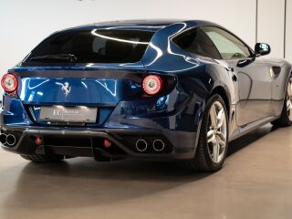 Ferrari FF 6.3 V12 485kW