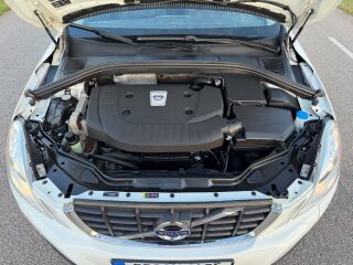 Volvo XC60 Summum AWD 2.4 R5 D5 158кВ