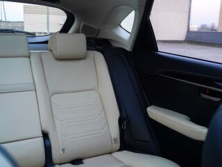 Lexus NX 300h AWD Hybrid Luxury 2.5 R4 16V 145kW