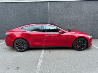 Tesla Model S P85D 515kW