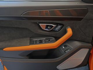 Lamborghini Urus PEARL CAPSULE 478kW