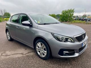 Peugeot 308 Allure 1.5 96kW