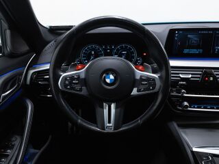 BMW M5 4.4 441kW