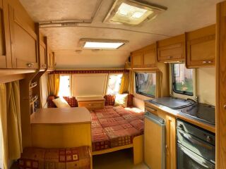 Elddis Avante 556