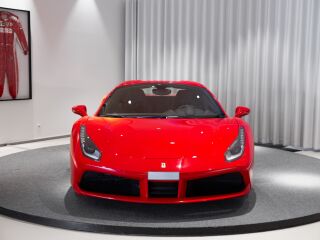 Ferrari 488 Spider 3.9 V8 493kW