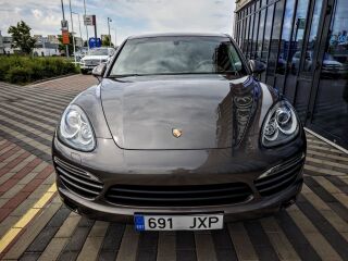 Porsche Cayenne Diesel 3.0 180кВ