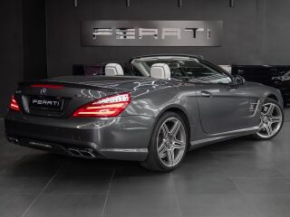 Mercedes-Benz SL 63 AMG Designo 5.5 V8 BiTurbo 395kW