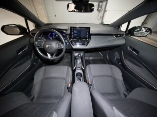 Toyota Corolla HYBRID ACTIVE E-CVT 1.8 Hybrid 72кВ