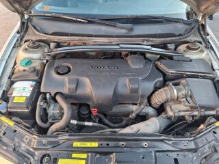 Volvo S60 2.4 D5 TDI 121kW